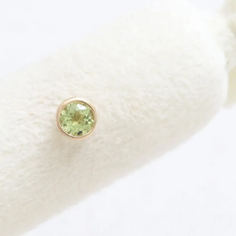 14K 18K Solid Gold 0.25ct Genuine Peridot Bezel Cartilage Tragus Helix Piercing