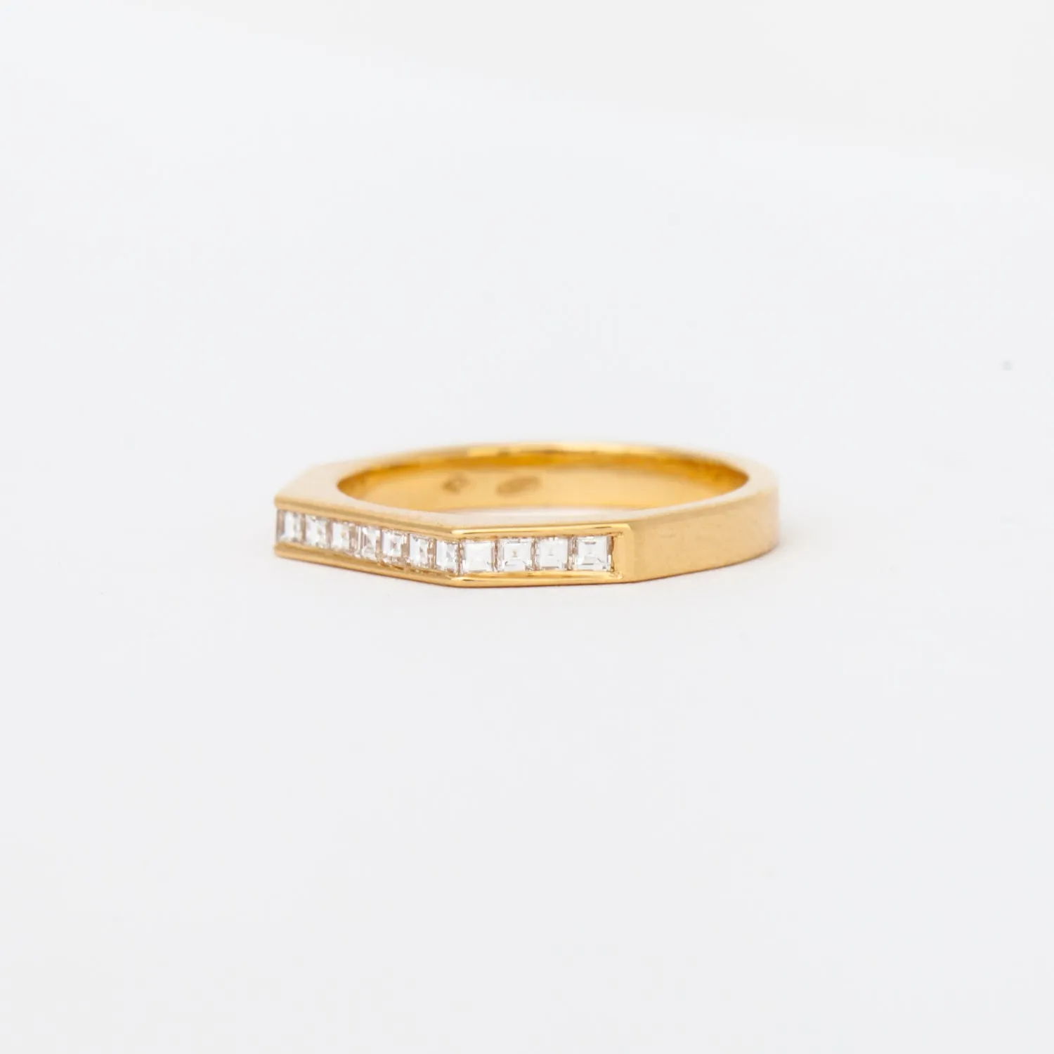 Carre Cut Diamond Band