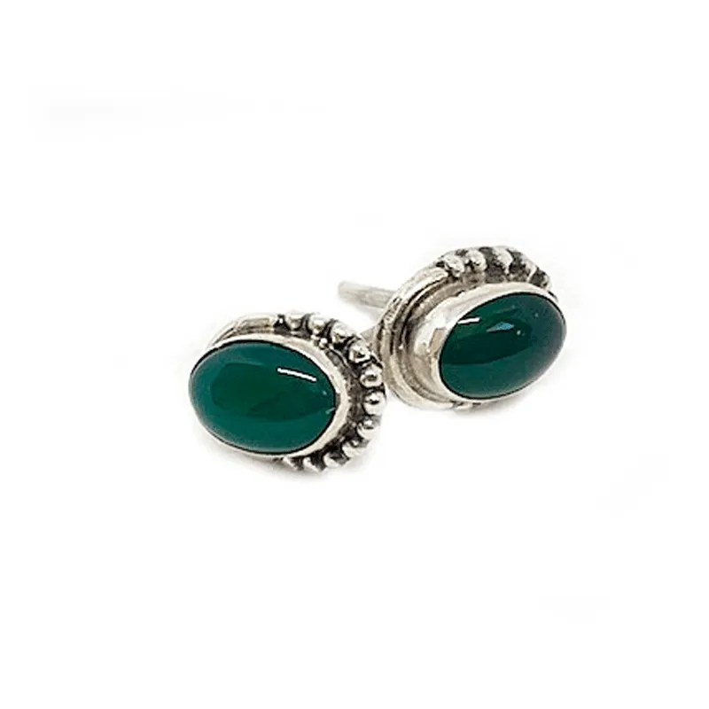 Chotto Green Carnelian Oval Earrings