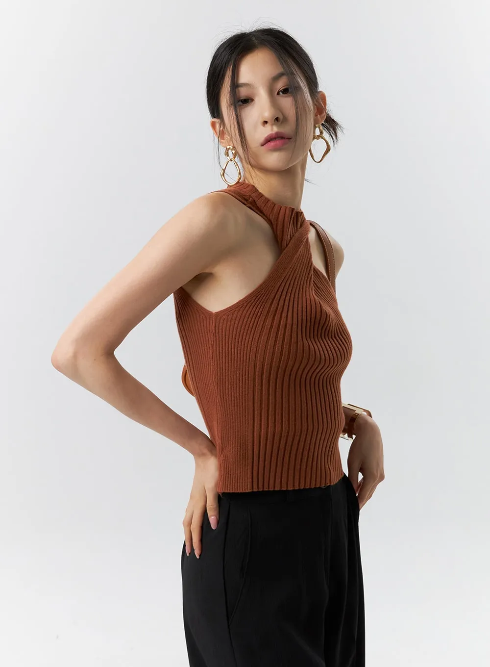 Halter Neck Ribbed Top IL326