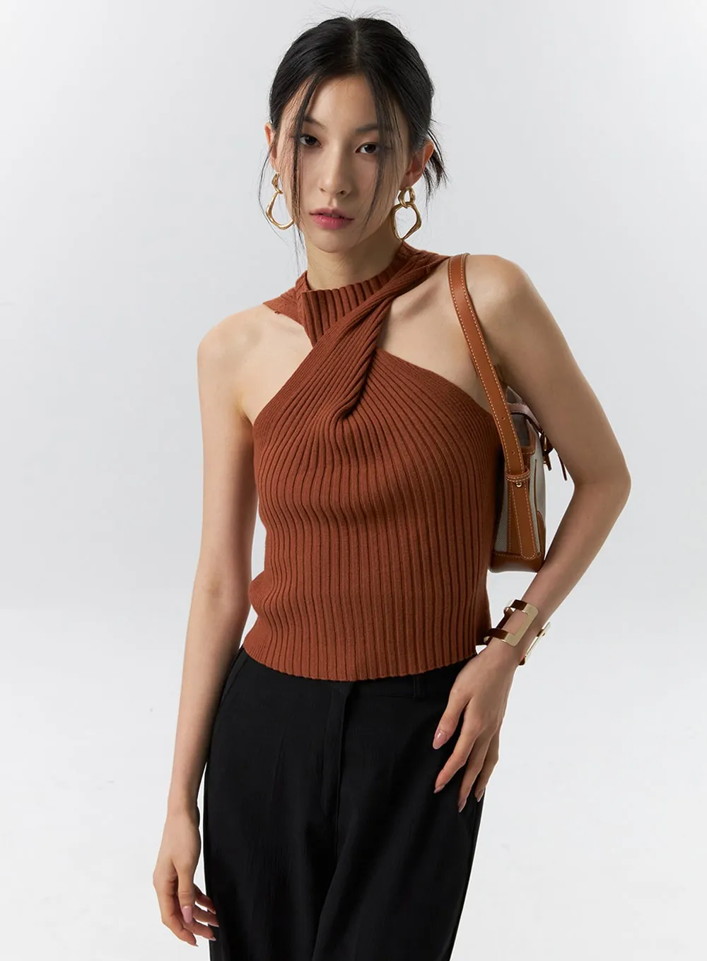 Halter Neck Ribbed Top IL326