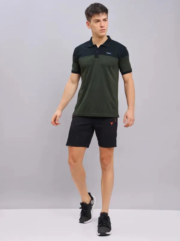 Men Colorblock Slim Fit Polo T-shirt with TECHNO DRY