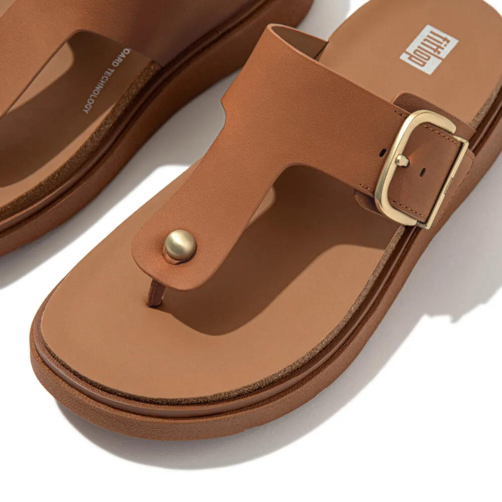 รองเท้าแตะแบบหูหนีบ ผู้หญิง รุ่น GEN-FF BUCKLE LEATHER TOE-POST SANDALS