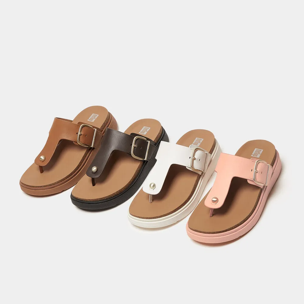 รองเท้าแตะแบบหูหนีบ ผู้หญิง รุ่น GEN-FF BUCKLE LEATHER TOE-POST SANDALS